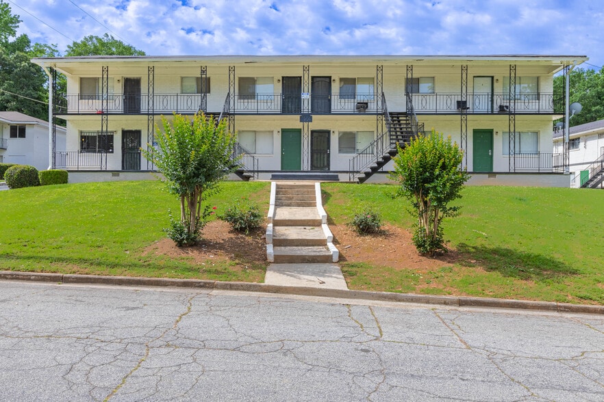 Primary Photo Of 1944 Dunlap Ave, East Point Multifamily For Sale