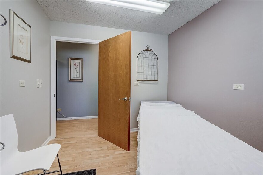 More Photos Of 111-113 Depot, Johnson Creek Medical For Sale