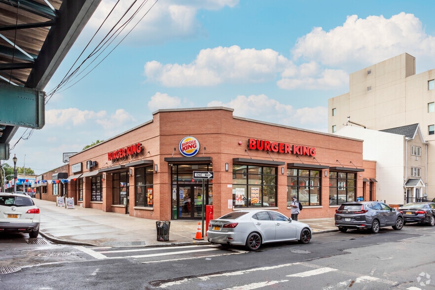 More Photos Of 3261-3267 Westchester Ave, Bronx Storefront Retail Office For Lease