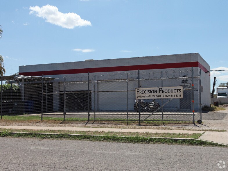 Primary Photo Of 315 W Flores St, Tucson Auto Repair For Sale