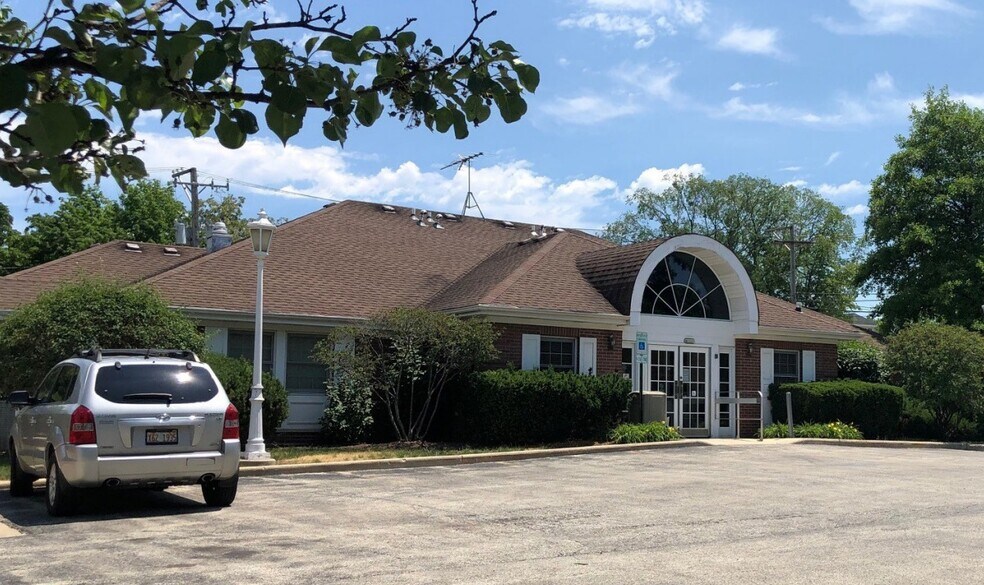 More Photos Of 444 Park Blvd, Glen Ellyn Medical For Sale