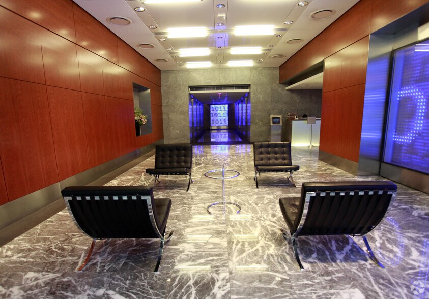 More Photos Of 1110 Vermont Ave NW, Washington Office For Lease