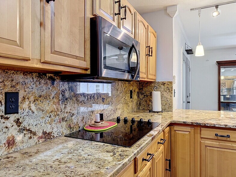 More Photos Of 7813 Leo Kidd Ave, Port Richey Flex For Sale
