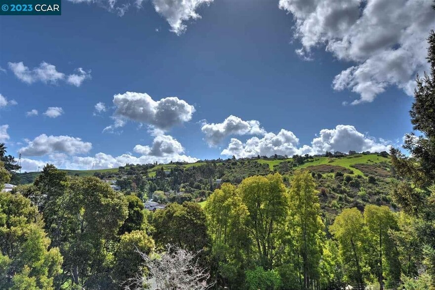 More Photos Of 619 Edwards St, Crockett Healthcare For Sale