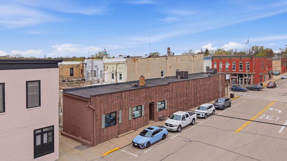 More Photos Of 132 W Huron St, Berlin Office For Sale