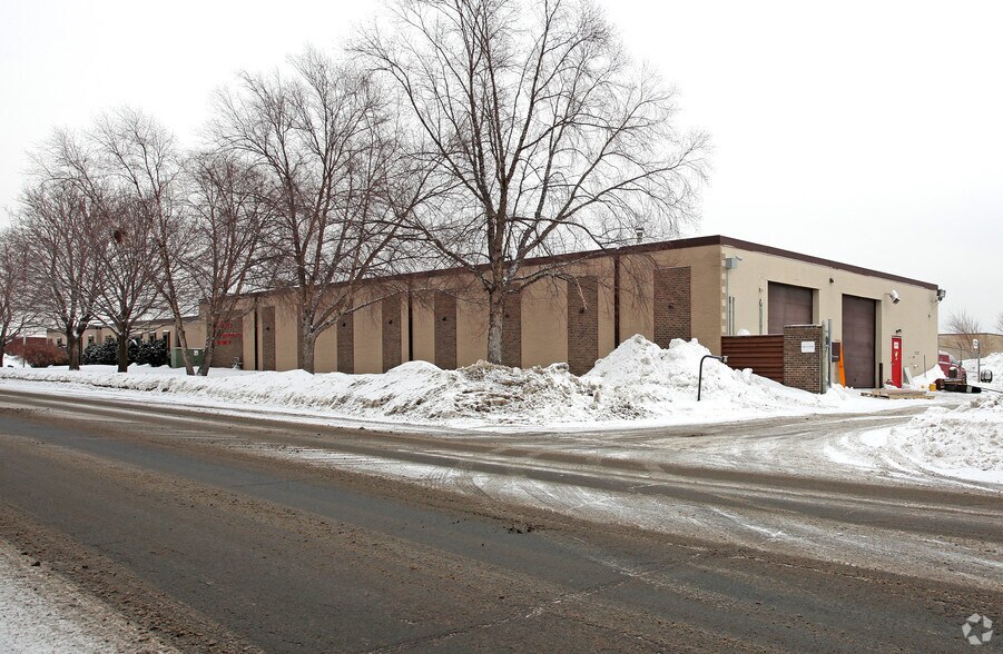 More Photos Of 278 State St, Saint Paul Warehouse For Sale