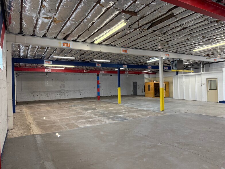 More Photos Of 310-316 4th St, Ewing Flex For Sale