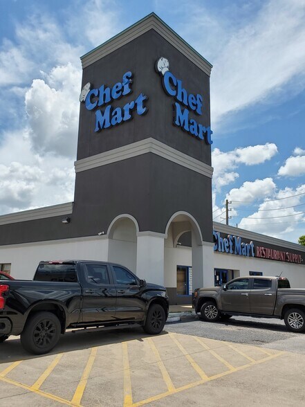 More Photos Of 8400-8700 S Gessner Dr, Houston Unknown For Lease