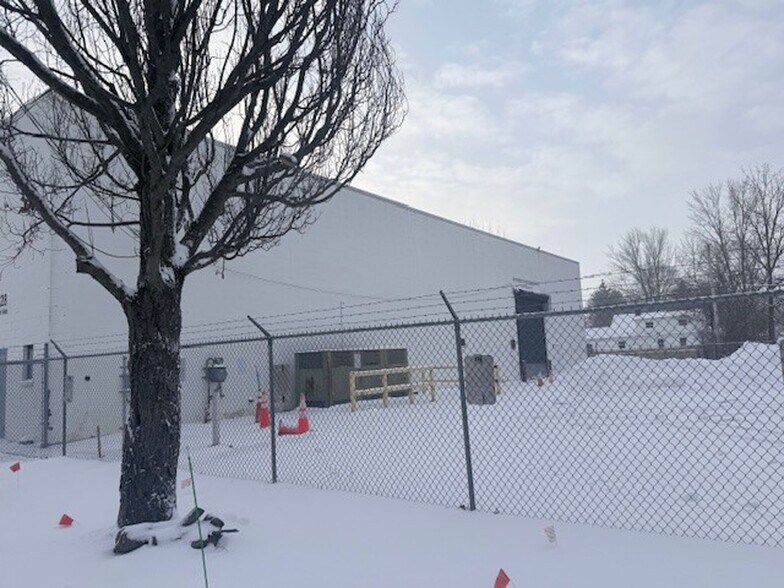 More Photos Of 1828 Palmer Ave, Kalamazoo Industrial For Sale
