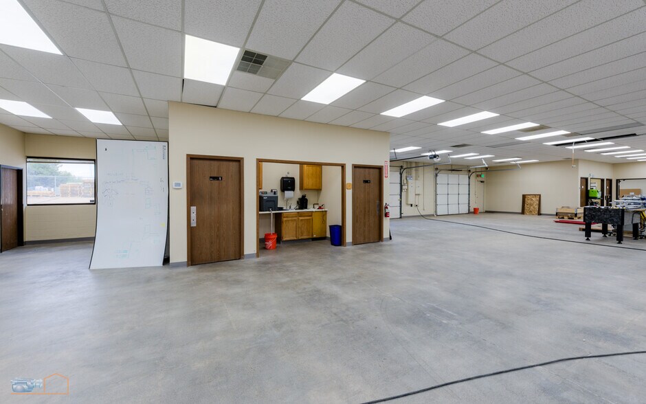 More Photos Of 1860 Lefthand Cir, Longmont Light Manufacturing For Lease