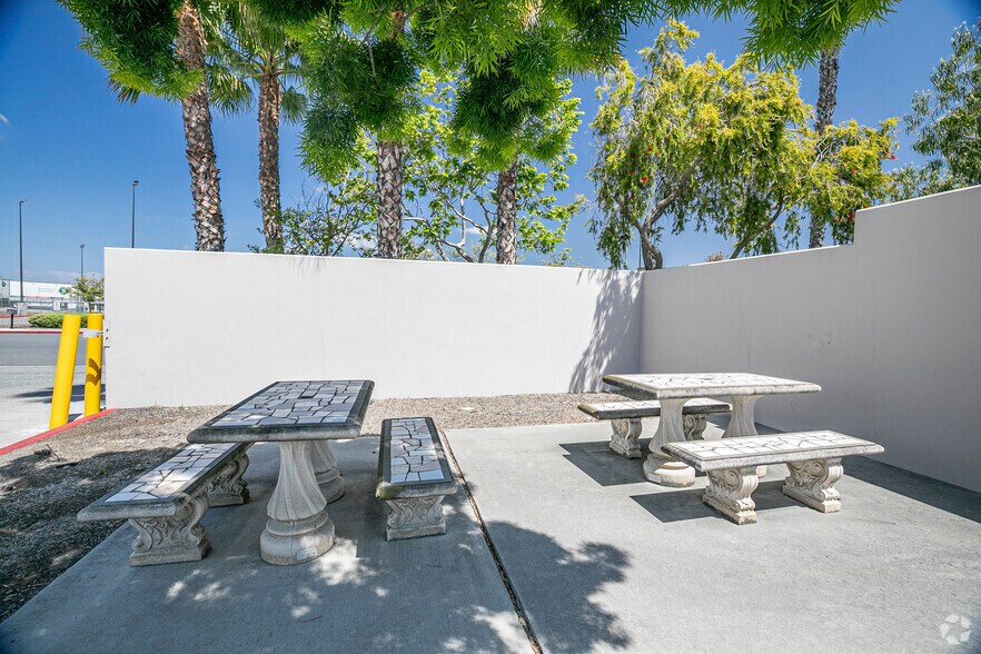 More Photos Of 6995 Calle De Linea, San Diego Manufacturing For Lease