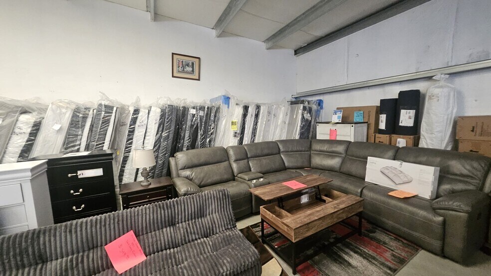 More Photos Of 6408 Lake Isabella Blvd, Lake Isabella Storefront For Sale