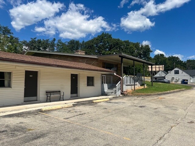 More Photos Of 5399 W Main St, Salem Hospitality For Sale