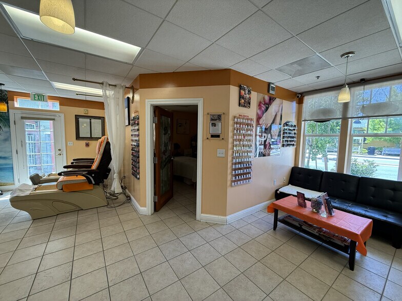 More Photos Of 9030 Windsor Rd, Windsor General Retail For Sale