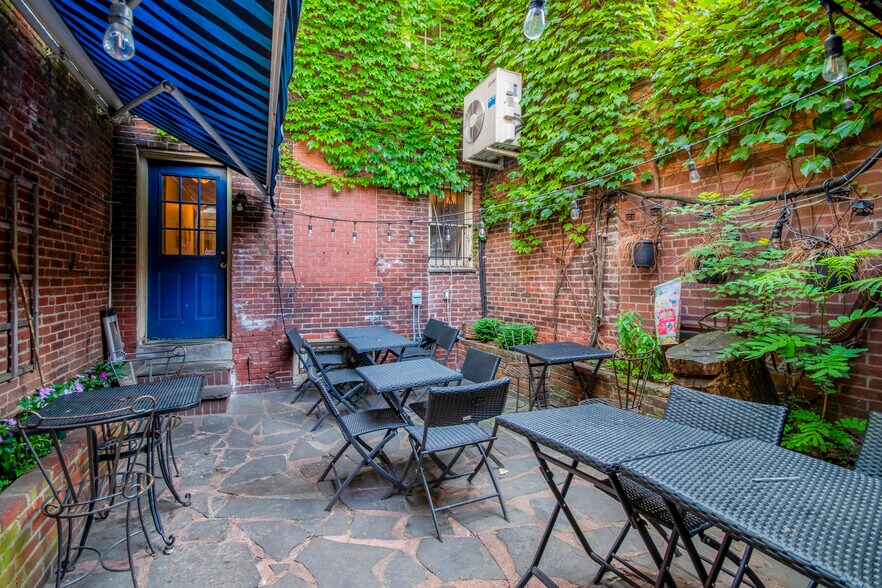 More Photos Of 1127 Pine St, Philadelphia Storefront Retail Residential For Sale