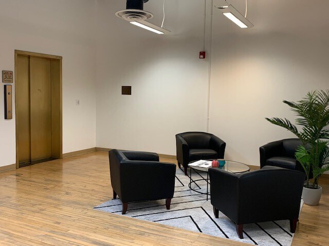 More Photos Of 20 N Sutter St, Stockton Office For Lease