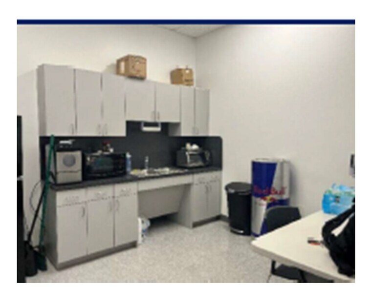 More Photos Of 1551 SE 36th Ave, Homestead Warehouse For Lease
