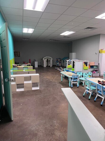 More Photos Of 13341 & 13345 China Spring rd, China Spring Storefront For Sale