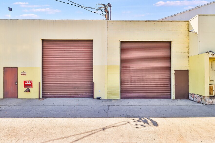 More Photos Of 3030 Fletcher Dr, Los Angeles Manufacturing For Sale