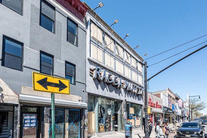 More Photos Of 938 Flatbush Ave, Brooklyn General Retail For Sale