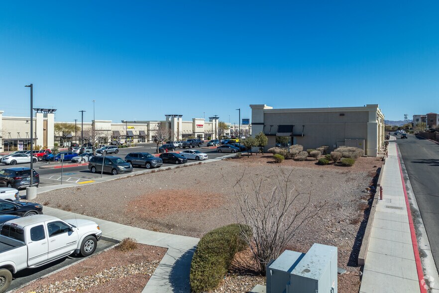 More Photos Of 11 S Stephanie St, Henderson Unknown For Lease