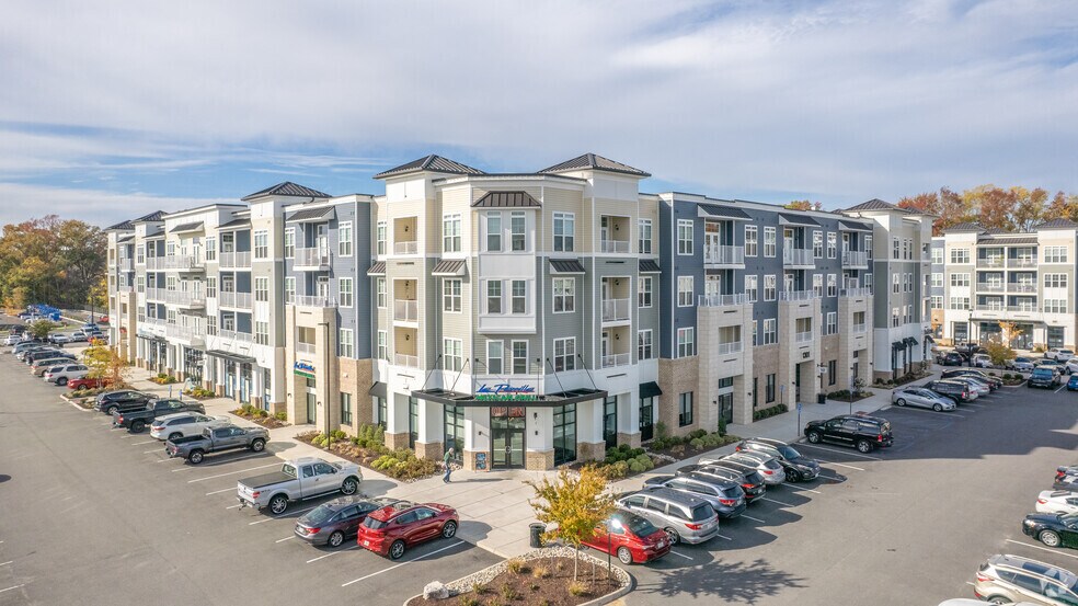 More Photos Of Bridgeport Way & Knotts Point Lane, Suffolk Unknown For Lease