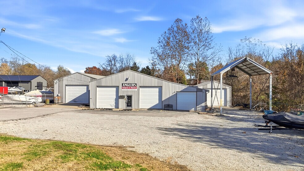 More Photos Of 4510 N Preston Hwy, Shepherdsville Showroom For Sale