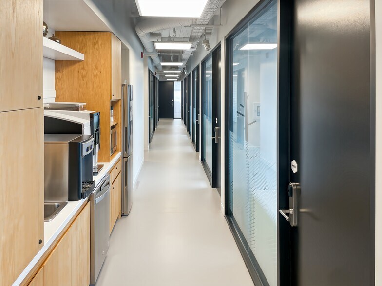 More Photos Of 460 Doyle Ave, Kelowna Coworking Space