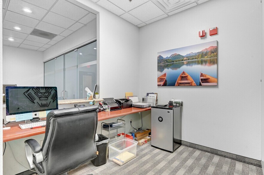 More Photos Of 9580 W Sahara Ave, Las Vegas Office For Sale