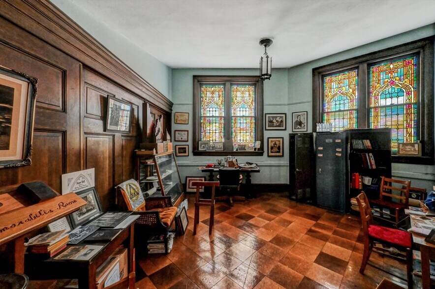 More Photos Of 720 Delaware St, Scranton Religious Facility For Sale