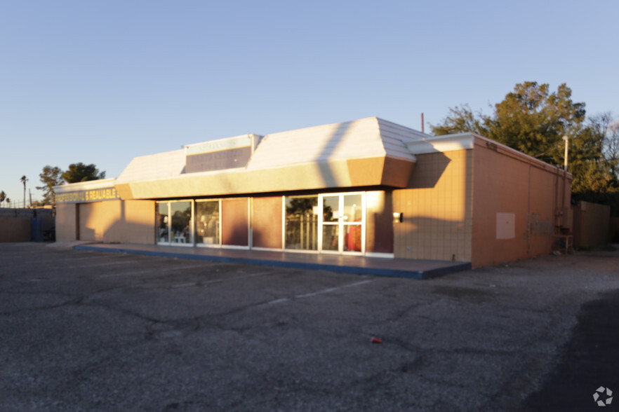 Primary Photo Of 2167 N Decatur Blvd, Las Vegas Freestanding For Lease