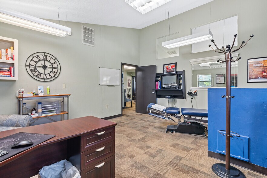 More Photos Of 4334 N Meridian Ave, Oklahoma City Office Residential For Sale