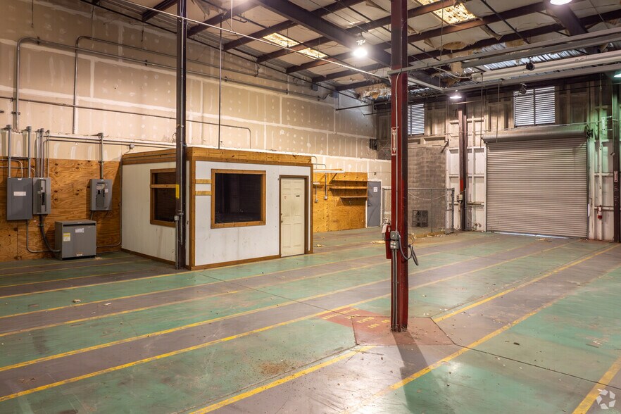 More Photos Of 5407 NW 44th Ave, Ocala Manufacturing For Sale