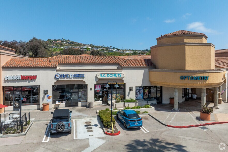 More Photos Of 802-806 Avenida Pico, San Clemente General Retail For Lease