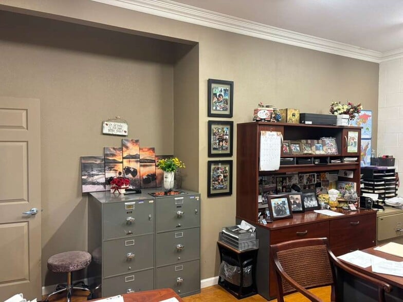 More Photos Of 1701 Santa Rosa Ave, Santa Rosa Storefront Retail Office For Lease