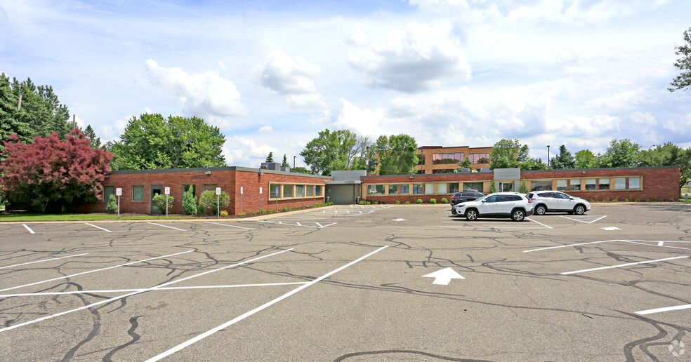 Primary Photo Of 4820-4830 W 77th St, Minneapolis Office For Lease