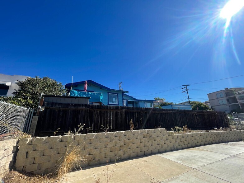 More Photos Of 2816-18 Columbia Street, San Diego Apartments For Sale