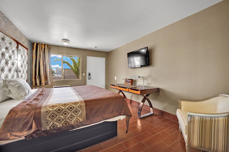 More Photos Of 2855 Fremont St, Las Vegas Hotel For Sale
