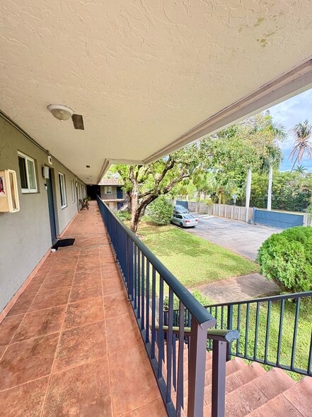 More Photos Of 1111 SW 4th St, Fort Lauderdale Apartments For Sale