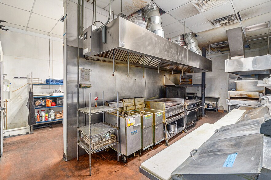 More Photos Of 380 Main St, Longmont Restaurant For Sale