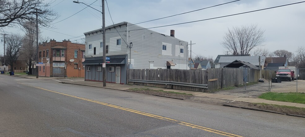 Primary Photo Of 3229 W 73rd St, Cleveland General Retail For Lease