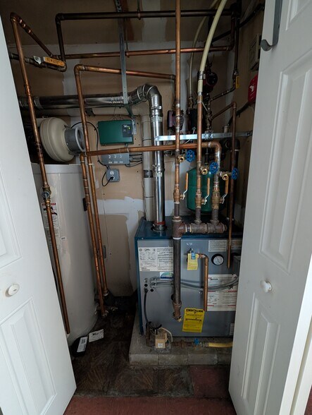 More Photos Of 57 East St, Ipswich Specialty For Sale