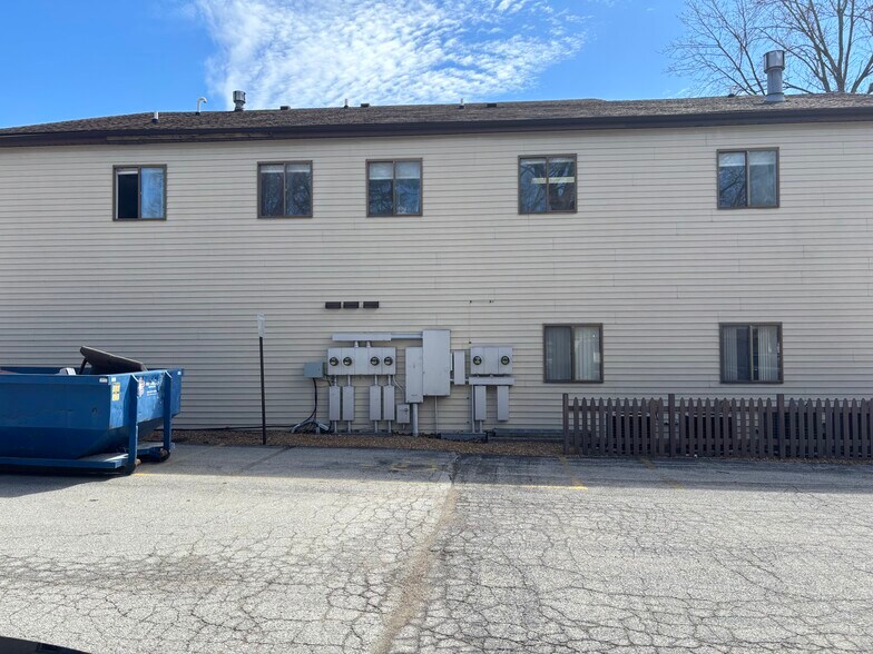 More Photos Of 531 Vandalia St, Collinsville Office For Sale