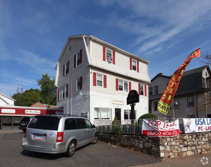Primary Photo Of 100 Park Rd, West Hartford Apartments For Lease