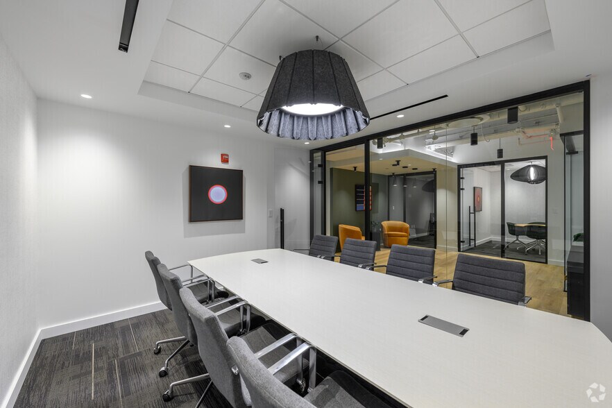 More Photos Of 515 King St, Alexandria Office For Lease