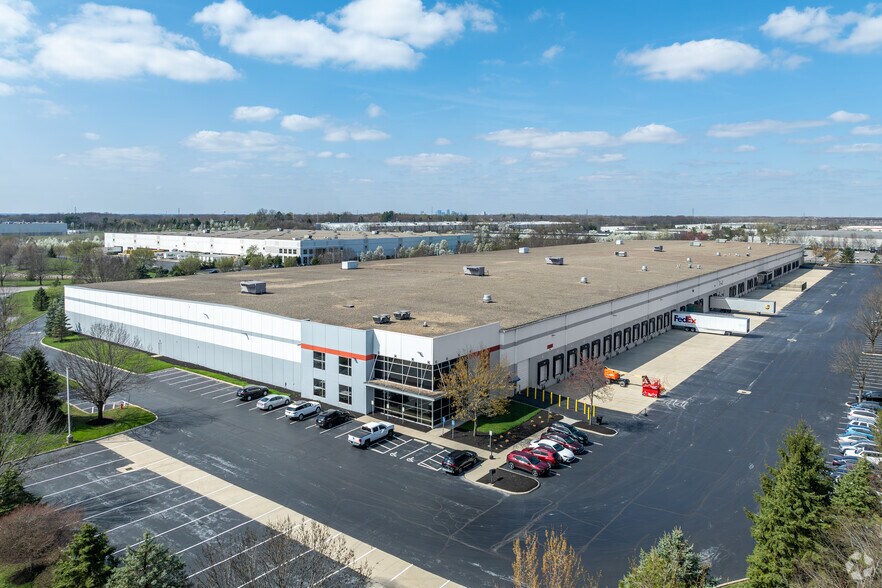 More Photos Of 5920 Green Pointe Dr S, Groveport Warehouse For Lease