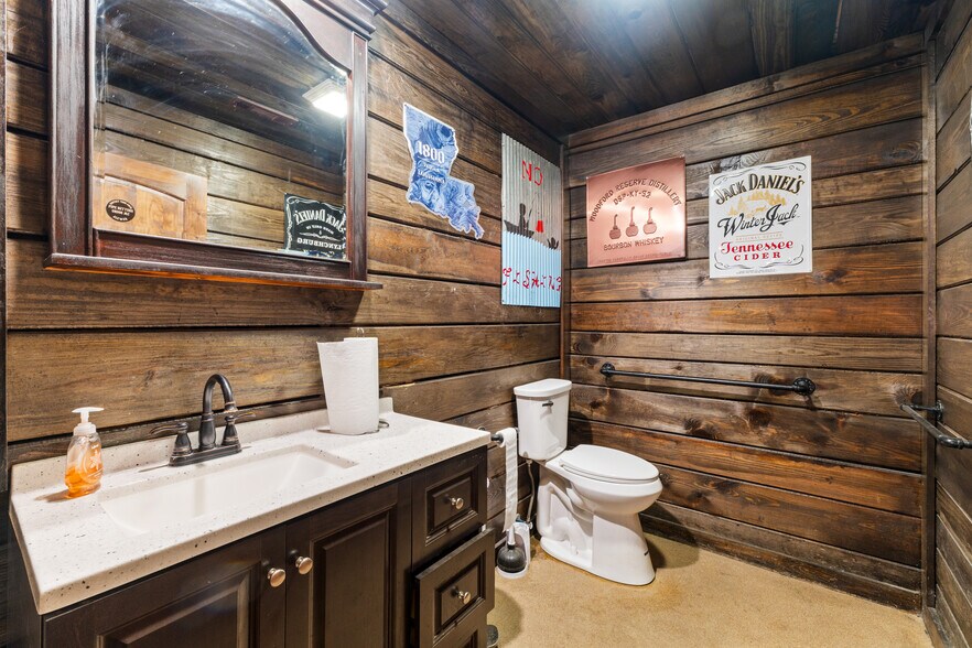 More Photos Of 14011 AR-5, Norfork Flex For Sale