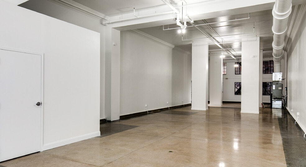 More Photos Of 304 E Grace St, Richmond Storefront Retail Office For Lease