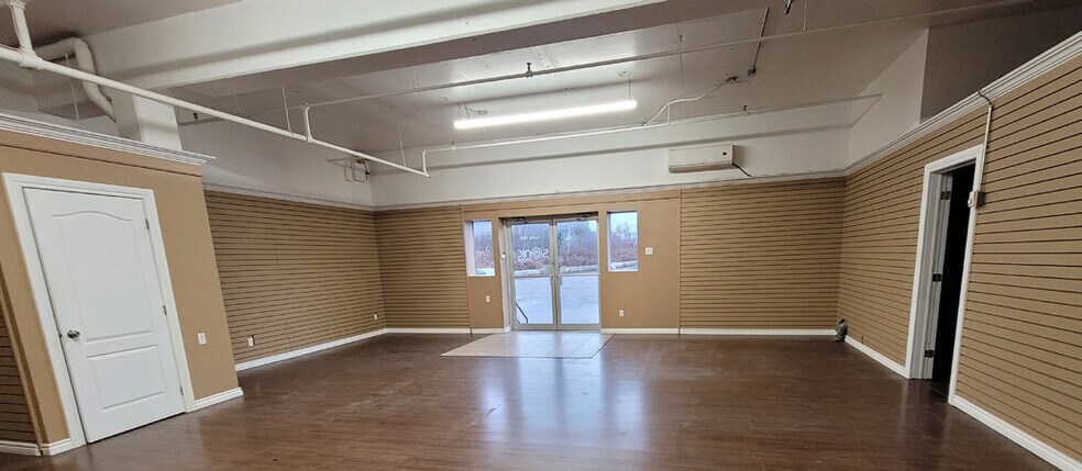 More Photos Of 607 St. George Blvd, Moncton Office For Sale