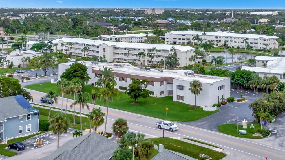 Primary Photo Of 6719 Winkler Rd, Fort Myers Office For Lease
